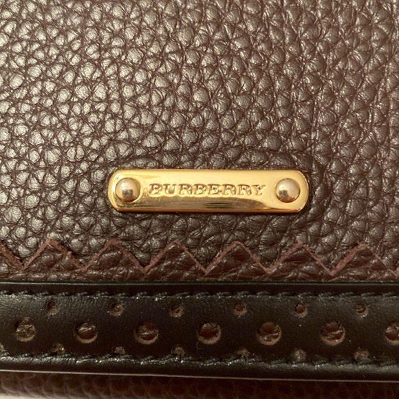 Burberry, leather continental wallet - Picture 2 of 10